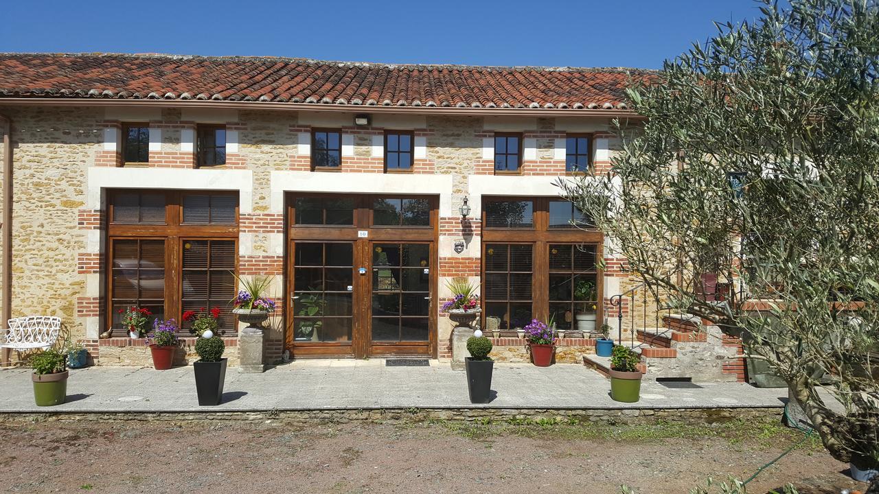 Le Patronage Villa Bazoges-en-Pareds Exterior foto